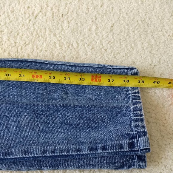 vintage 80s NWOT embroidered acid wash mom jeans - Picture 8 of 9